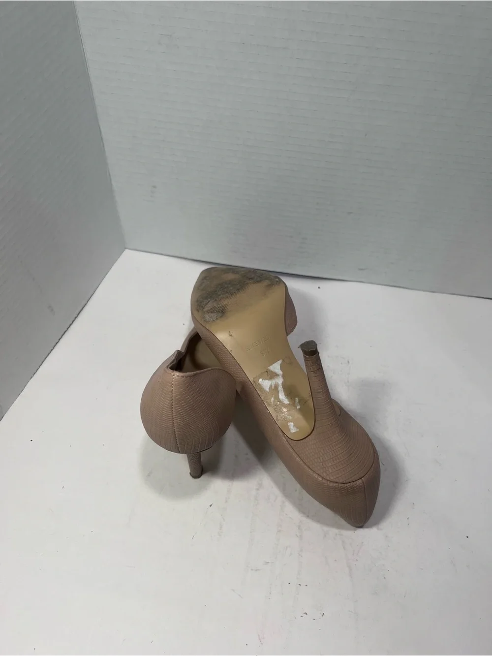 Nine West Nude Textured Pointed Toe Pumps
